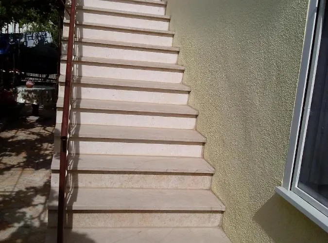 By The Sea Stupin Celine, - 11750 Daire